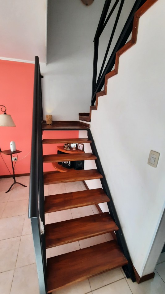 Duplex de 3 dorm. y cochera en Barrio Saavedra
