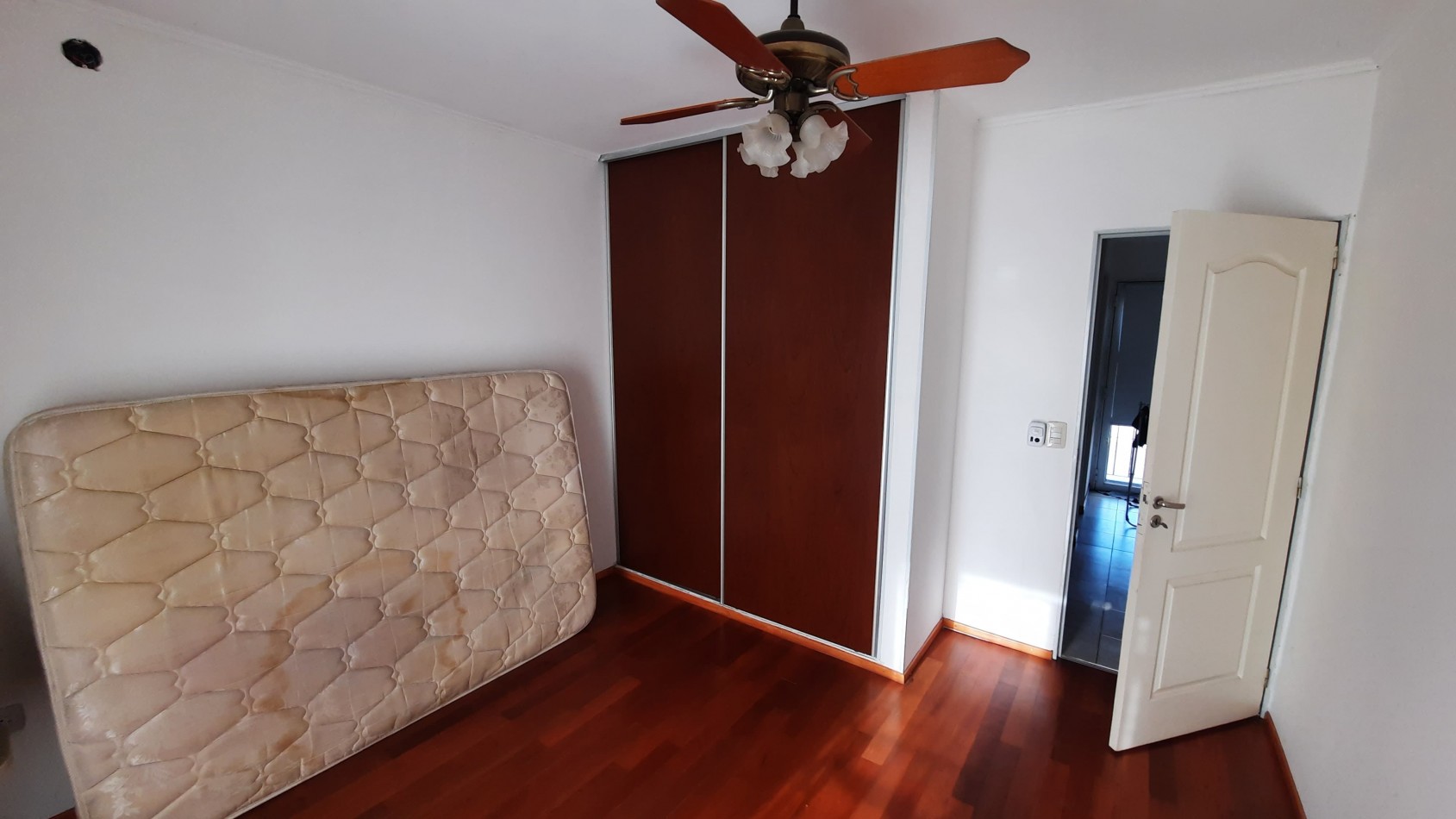 Duplex de 3 dorm. y cochera en Barrio Saavedra