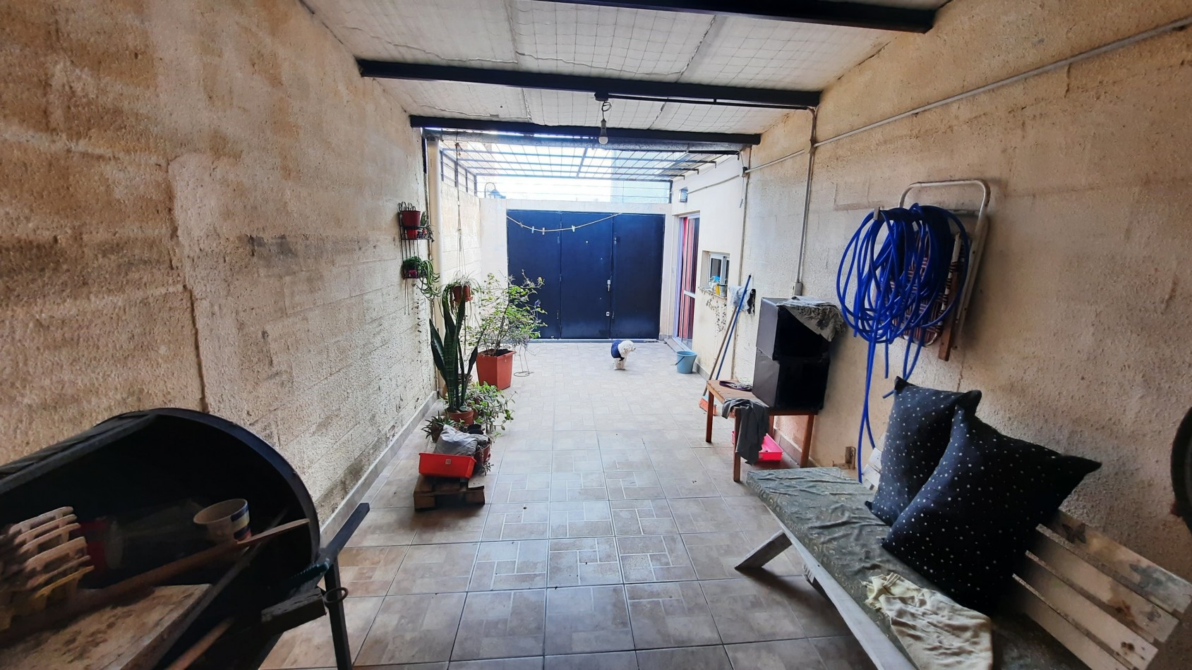 Duplex de 3 dorm. y cochera en Barrio Saavedra