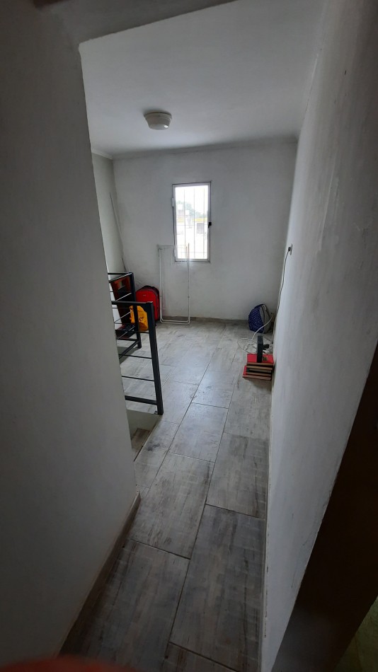 Duplex de 4 dormitorios en Roca 237