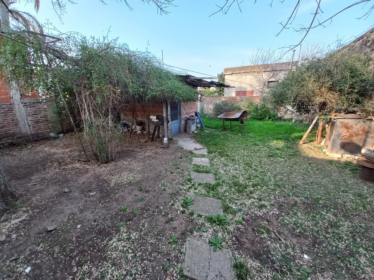 Casa de 2 dormitorios y dependencias en Jujuy 19