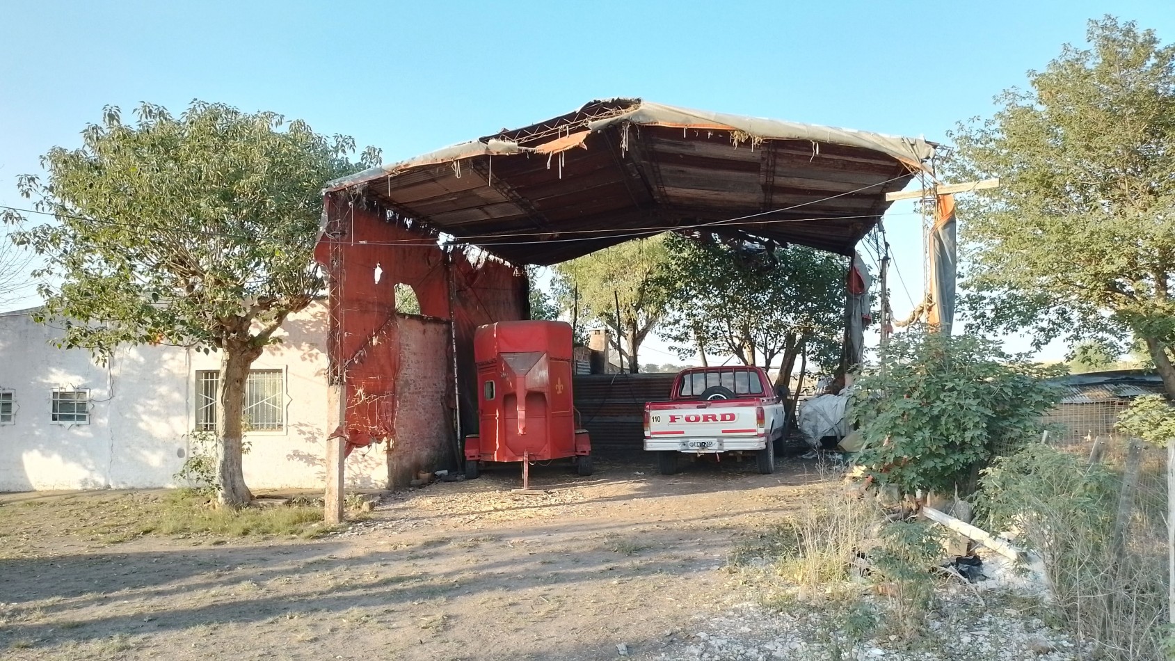 Campo de 2,7 hectareas con mejoras en Villa General savio