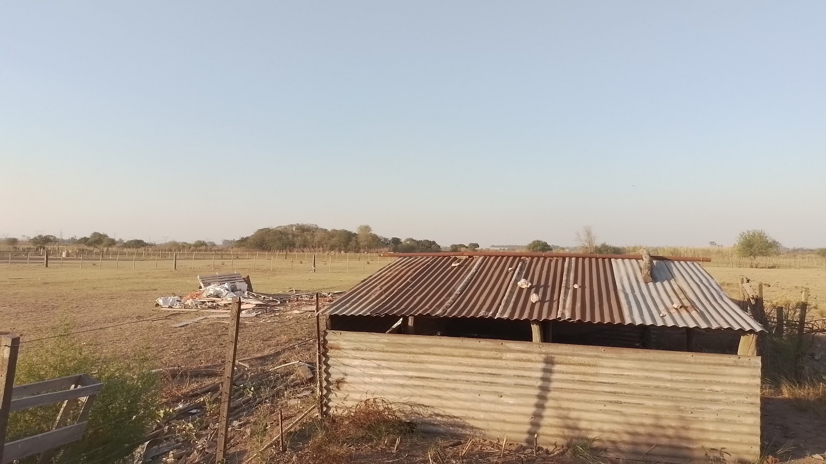 Campo de 2,7 hectareas con mejoras en Villa General savio