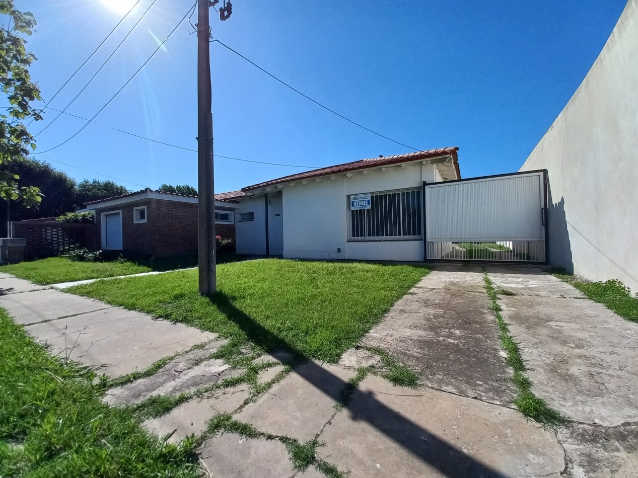 Casa de 3 dormitorios y dependencias en Barrio Somisa