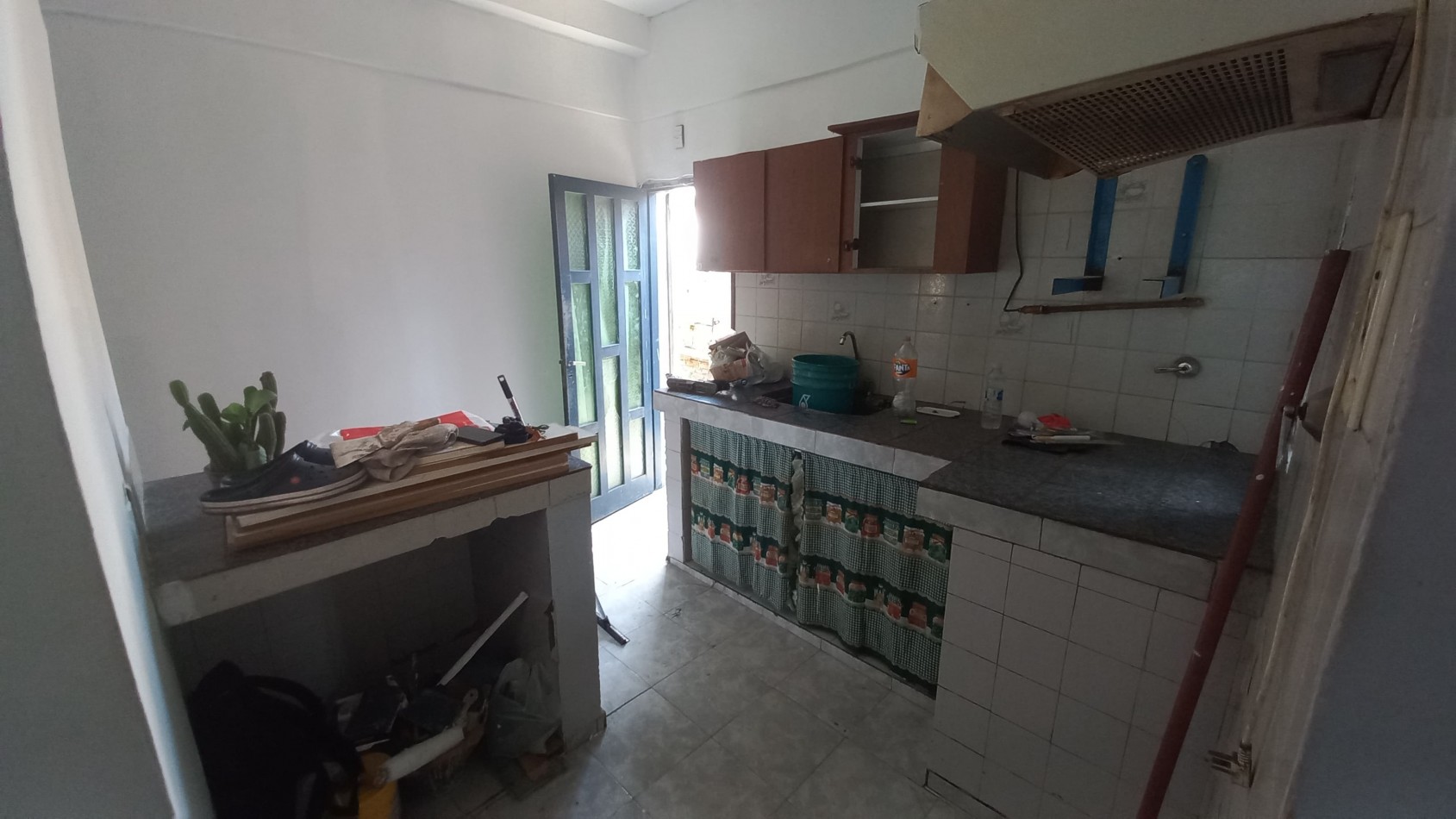 Casa de dos dormitorios ubicada en Bolivar 2143, Barrio Golf.