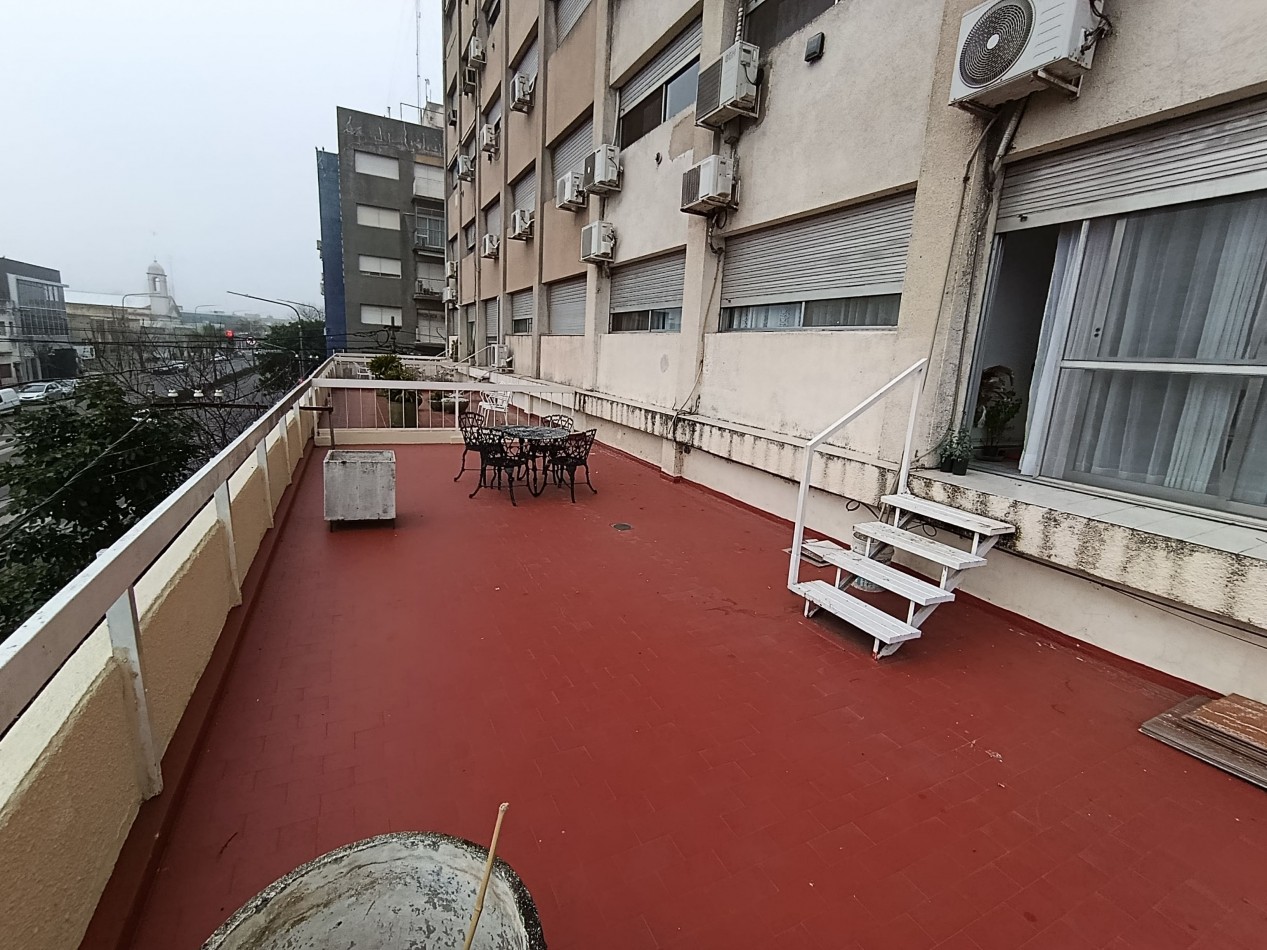 Departamento de 3 dormitorios con Cochera y dependencias en Savio 41