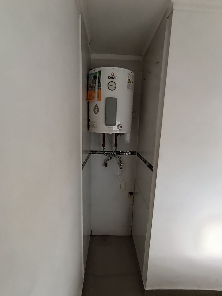Departamento de un dormitorio con cochera en Balcarce y Necochea