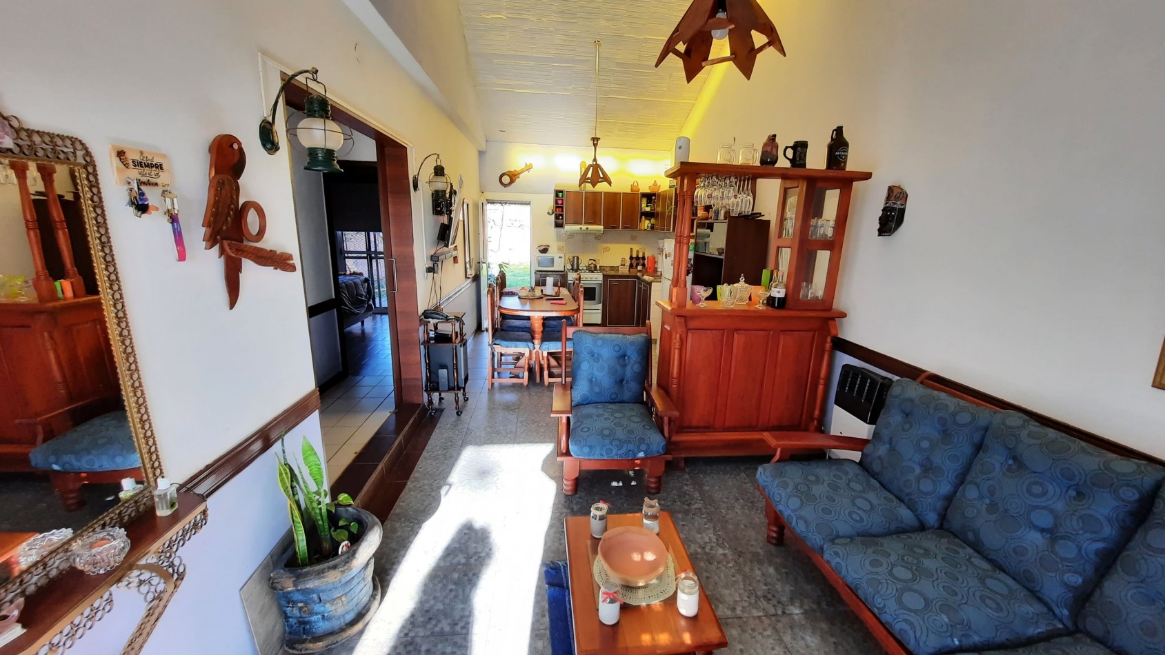 Casa de 2 dormitorios y dep. en Pres. Illia 892	