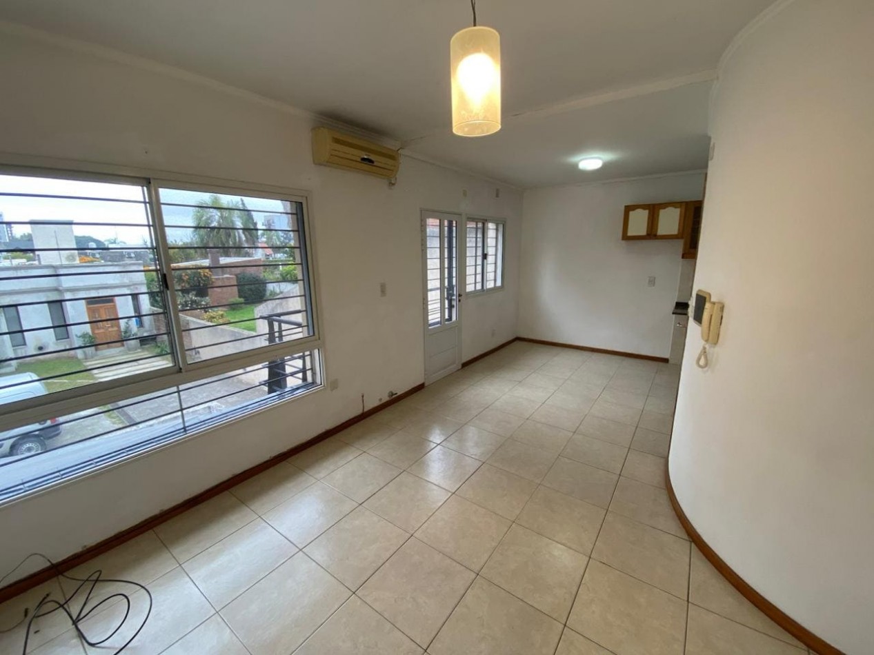 Depto. de 1 dormitorio en Bolivar 218	