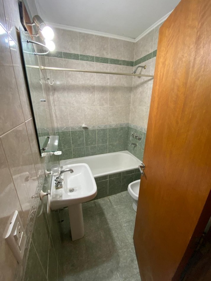 Depto. de 1 dormitorio en Bolivar 218	