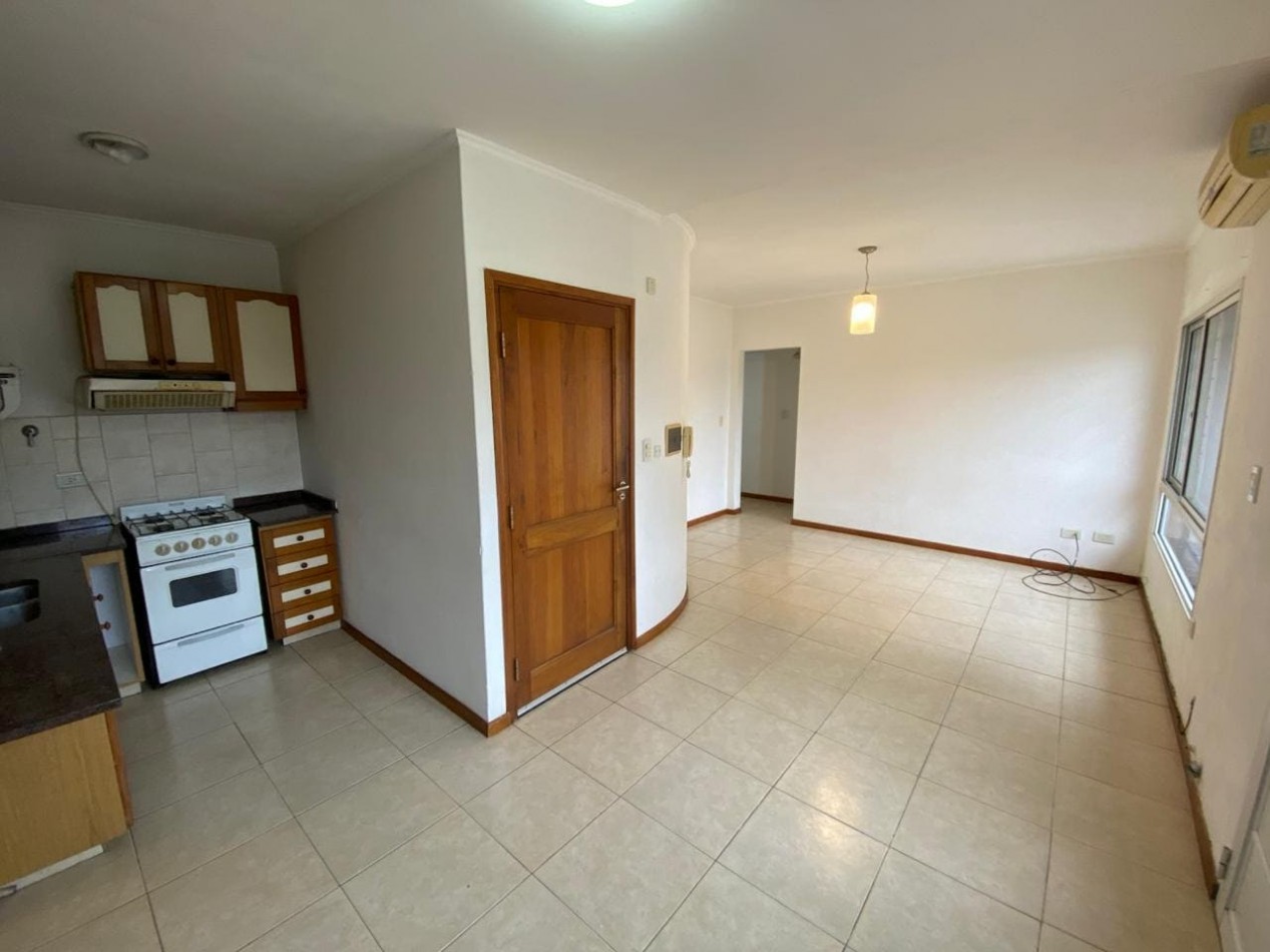 Depto. de 1 dormitorio en Bolivar 218	