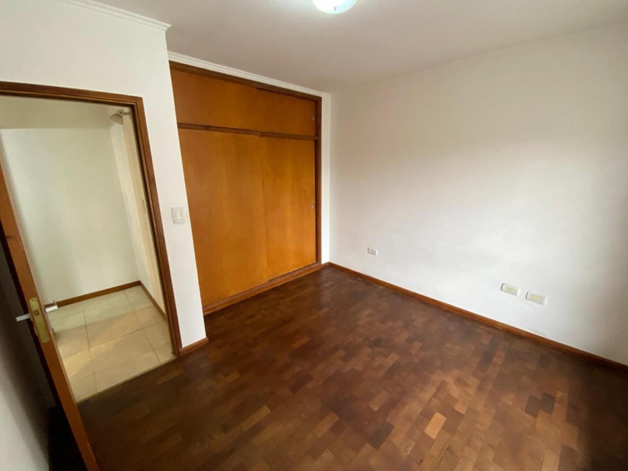 Depto. de 1 dormitorio en Bolivar 218	