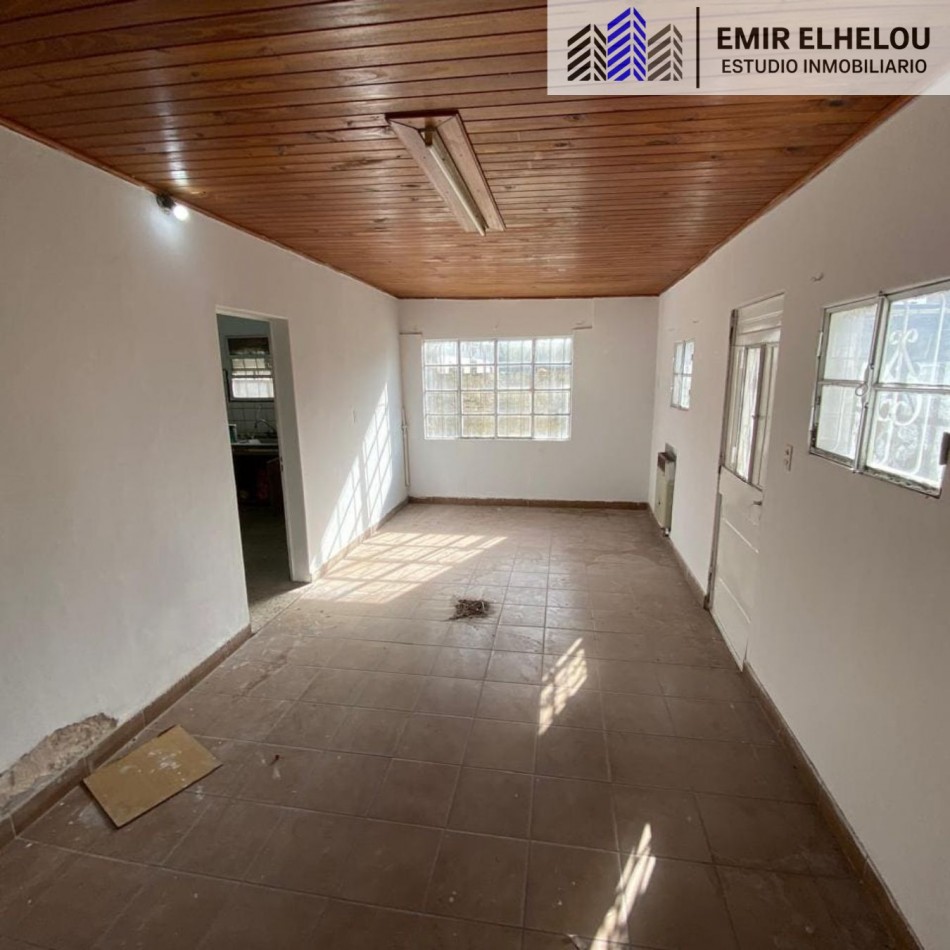 Casa apta credito de 3 dormitorios en Menendez 166