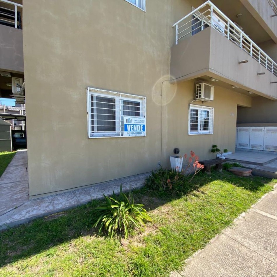 Departamento de 2 dorm. y cochera en Ayres del Sur