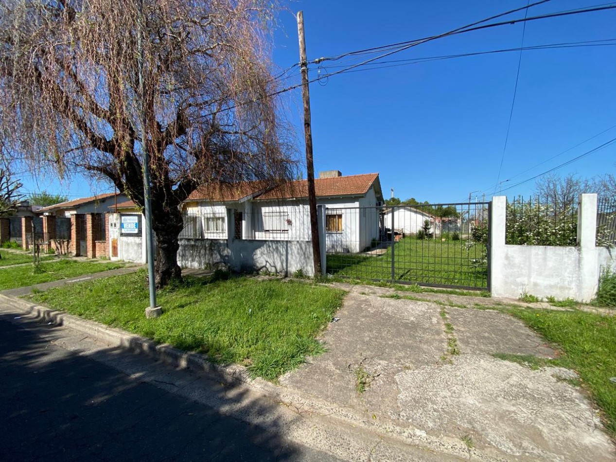 Casa de 3 dormitorios + Depto. a terminar en Barrio ITEC