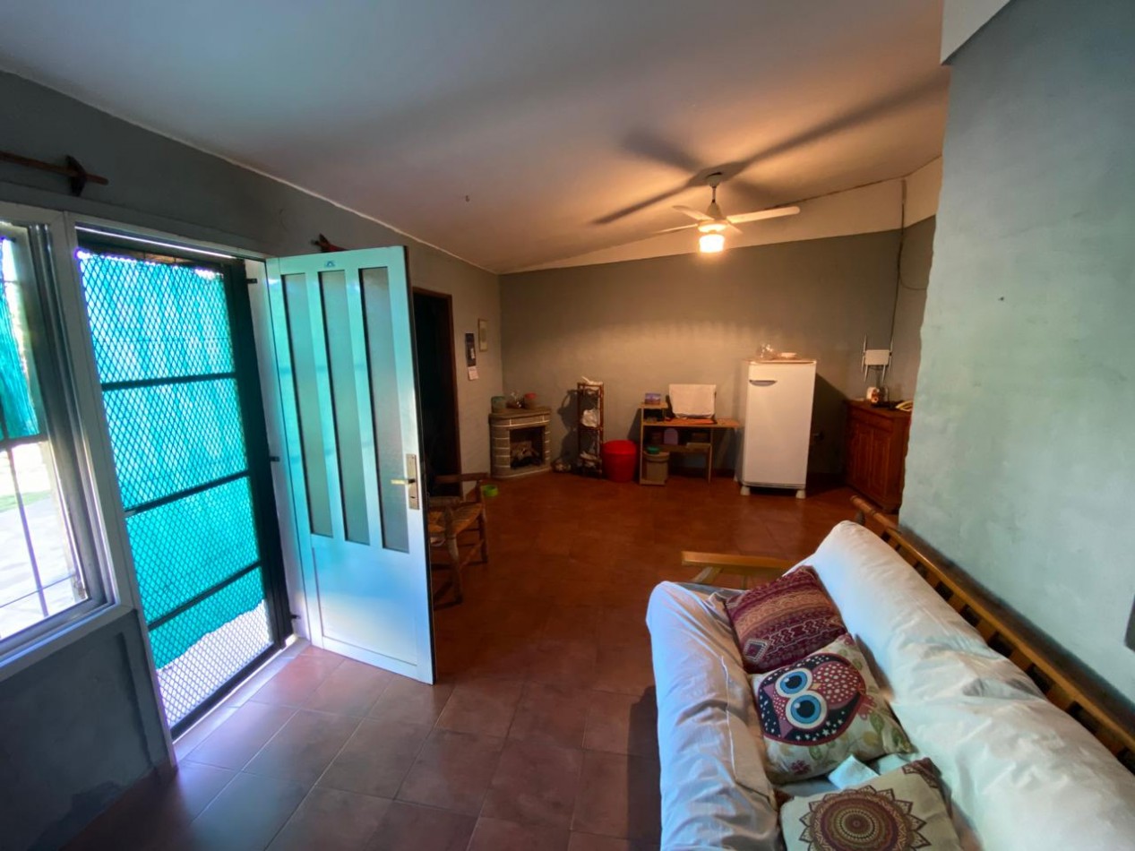 Casa de 2 dormitorios y dependencias en Pavon 427