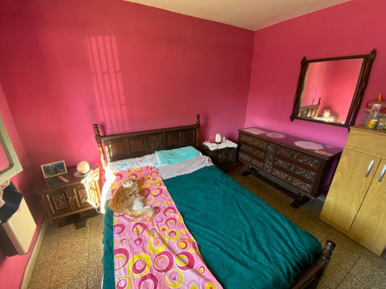 Casa de 2 dormitorios y dependencias en Pavon 427