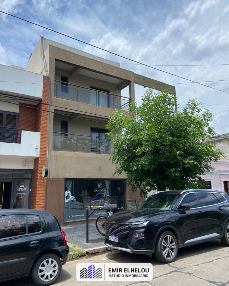 Departamento de un dormitorio con cochera en Juan B Justo 668