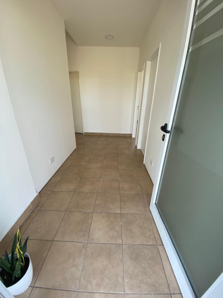 Local comercial (oficina) en Barrio Ayres del Sur