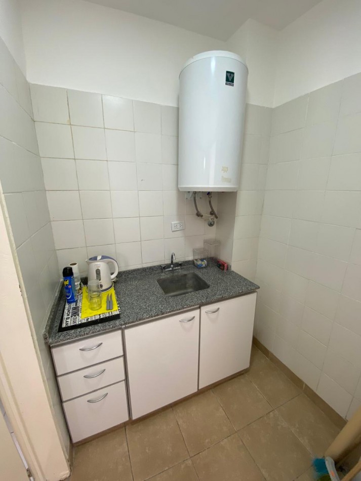 Local comercial (oficina) en Barrio Ayres del Sur