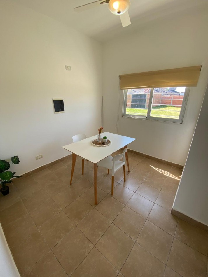 Local comercial (oficina) en Barrio Ayres del Sur