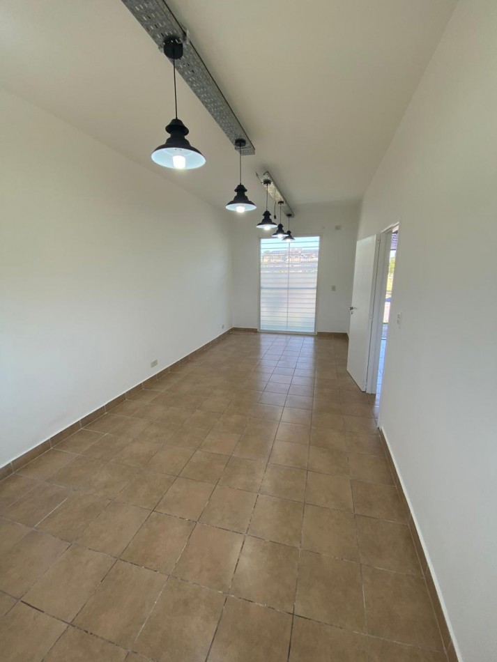 Local comercial (oficina) en Barrio Ayres del Sur