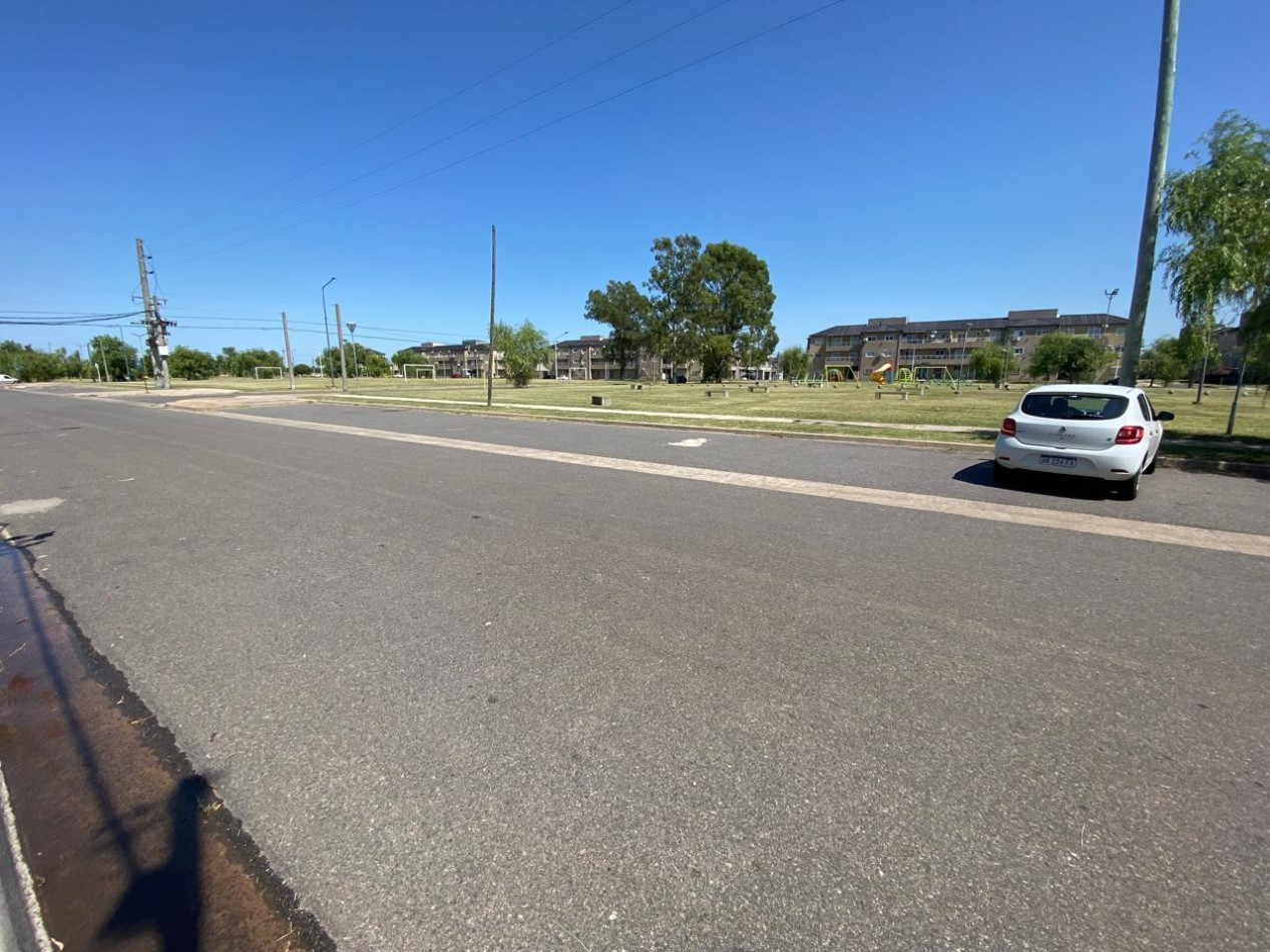 Local comercial (oficina) en Barrio Ayres del Sur