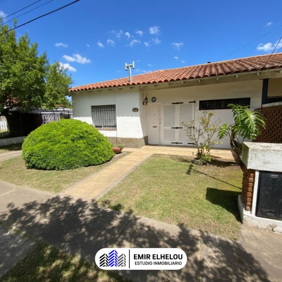 Casa de 2 dormitorios y dependencias en Barrio Somisa