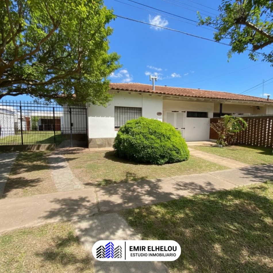 Casa de 2 dormitorios y dependencias en Barrio Somisa