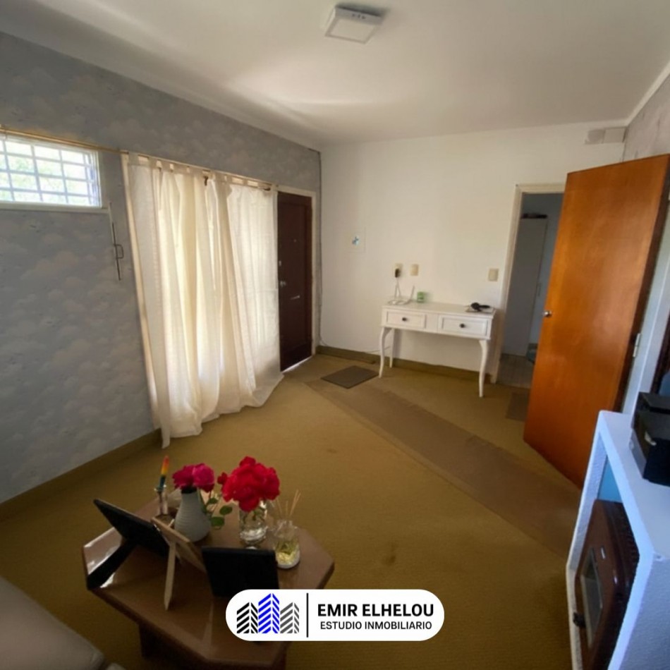 Casa de 2 dormitorios y dependencias en Barrio Somisa