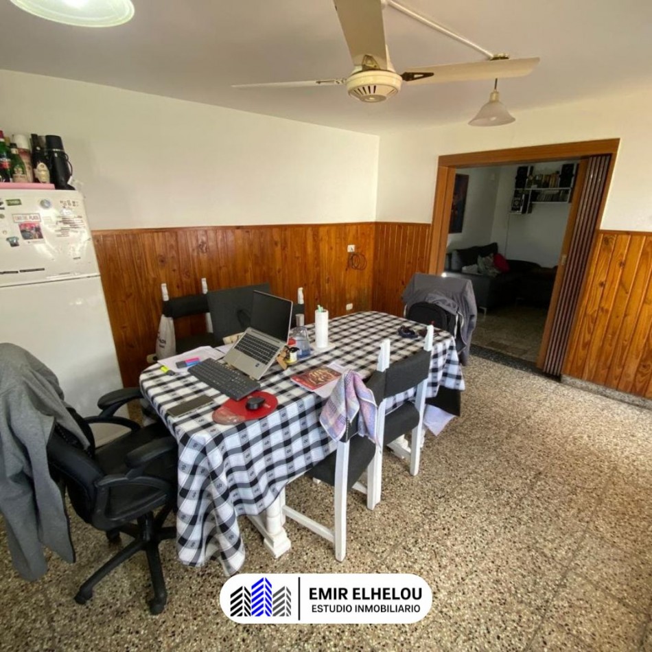 Casa de 2 dormitorios y dependencias en Barrio Somisa