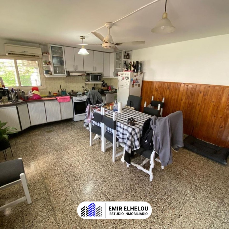 Casa de 2 dormitorios y dependencias en Barrio Somisa