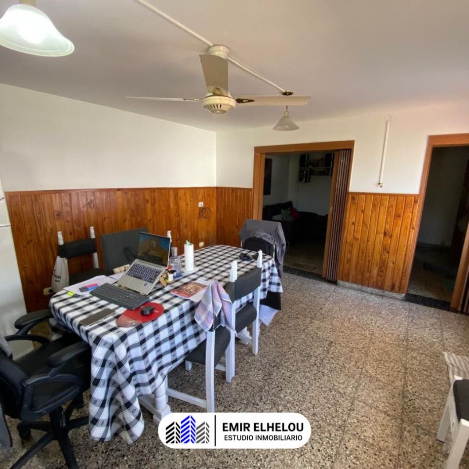 Casa de 2 dormitorios y dependencias en Barrio Somisa