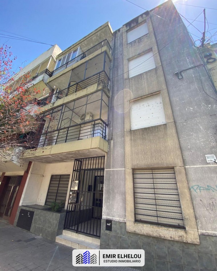 Departamento de 1 dormitorio con patio en Cochabamba 1076