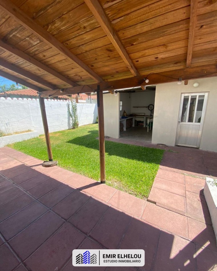 Casa de 3 dormitorios y dependencias en Barrio Somisa 