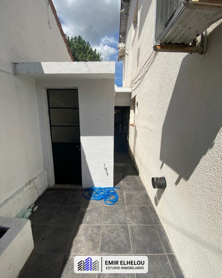 Casa de 3 dormitorios y dependencias en Barrio Somisa 