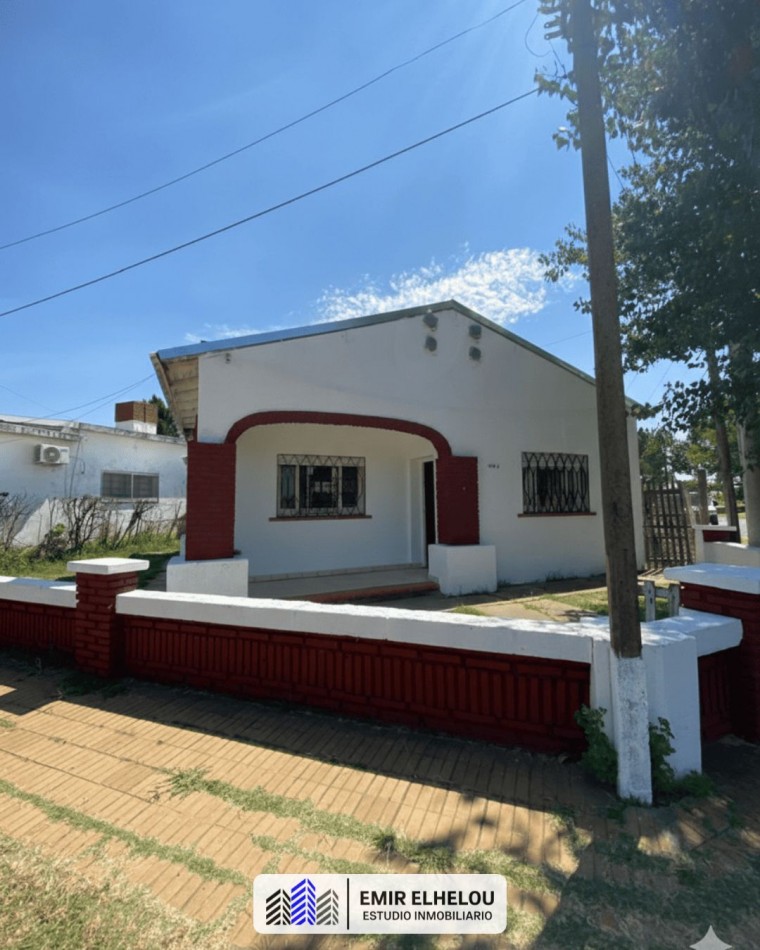 Casa de 3 dormitorios y dependencias en La Emilia (San Nicolas)