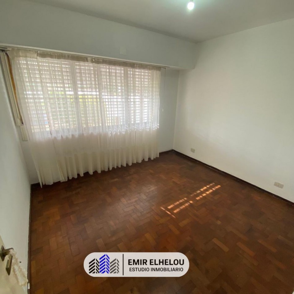 Casa de 3 dormitorios y dep. en Barrio Don Bosco