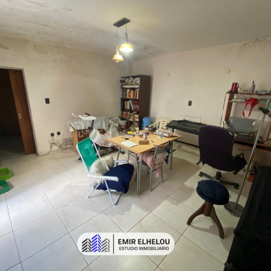 PH amplio con Local comercial en Pellegrini 210