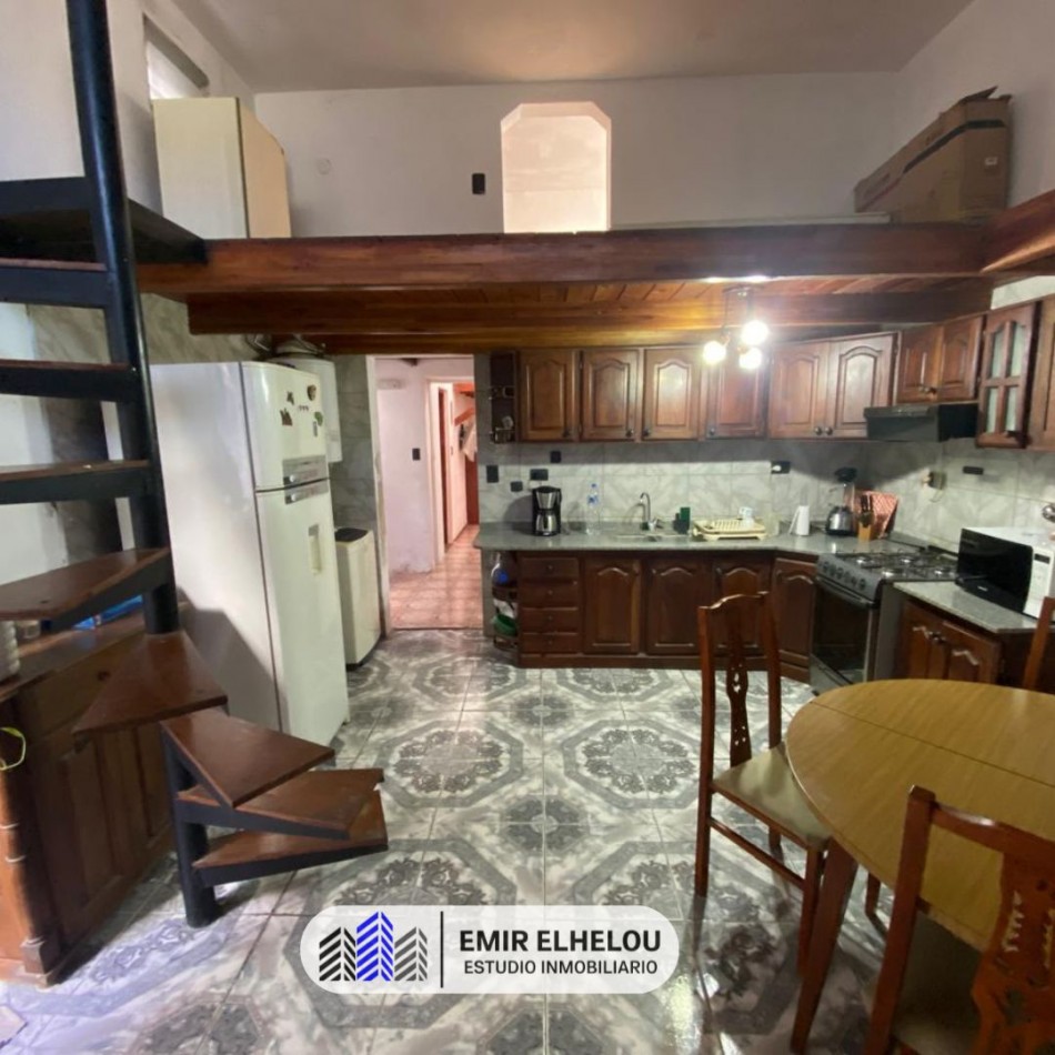 PH amplio con Local comercial en Pellegrini 210