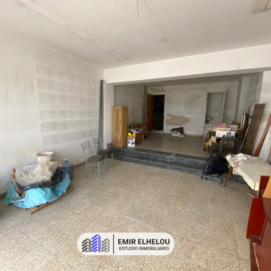 PH amplio con Local comercial en Pellegrini 210