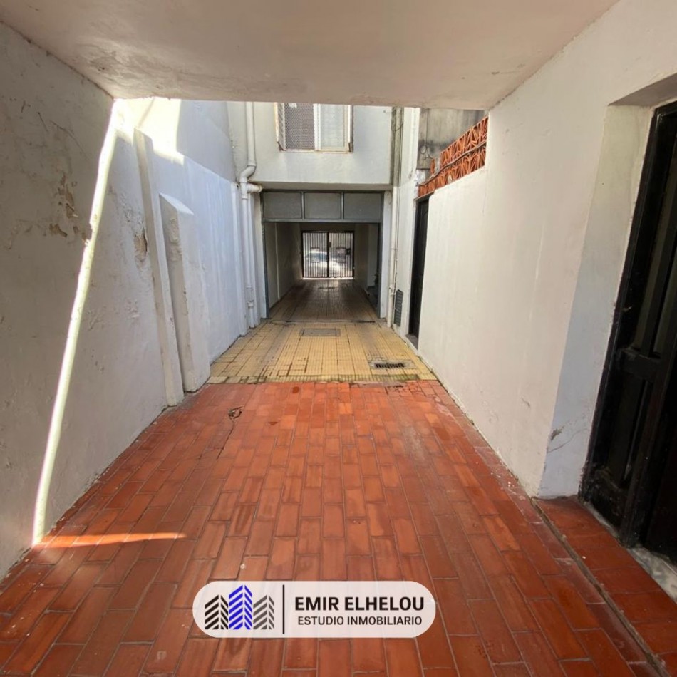 PH amplio con Local comercial en Pellegrini 210