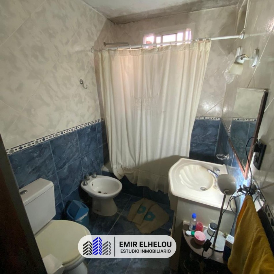 PH amplio con Local comercial en Pellegrini 210