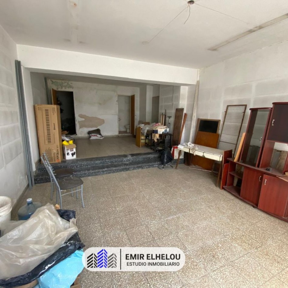 PH amplio con Local comercial en Pellegrini 210