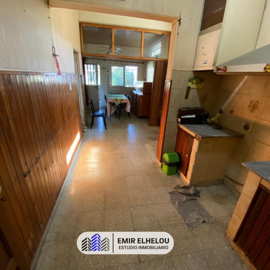 Propiedad retasada ideal vivienda o consultorio en Bustamante 161