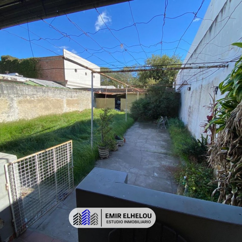 Propiedad retasada ideal vivienda o consultorio en Bustamante 161