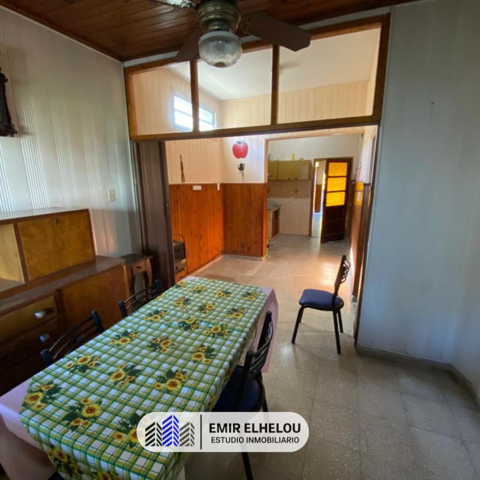 Propiedad retasada ideal vivienda o consultorio en Bustamante 161