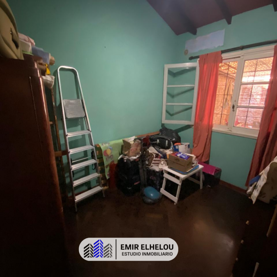 Casa de 3 dormitorios y dependencias en Barrio Somisa