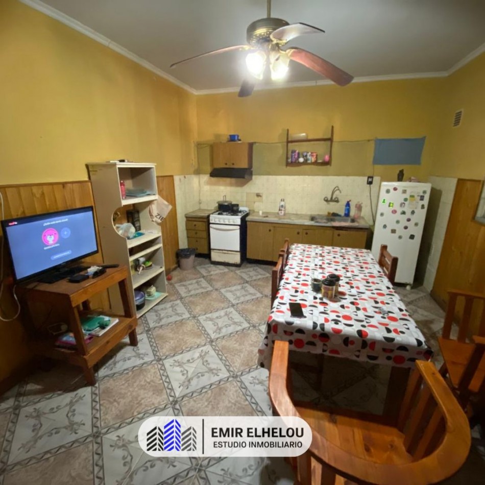 Casa de 2 dormitorios y quincho en Miro 290