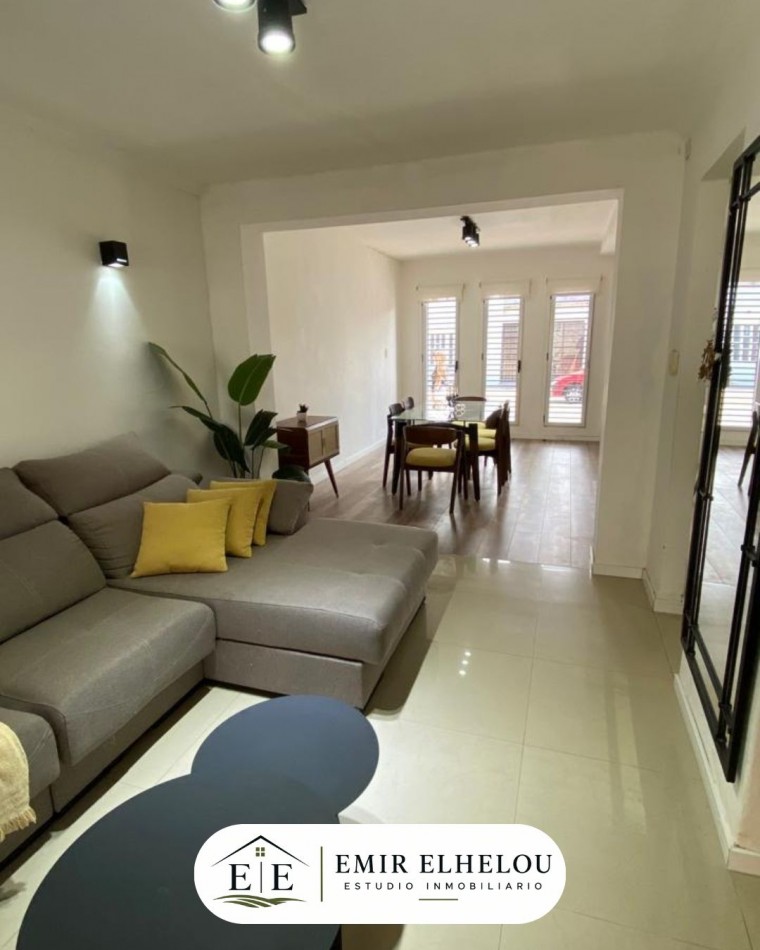 Casa de 3 dormitorios con amplio potencial en Bolivar 644